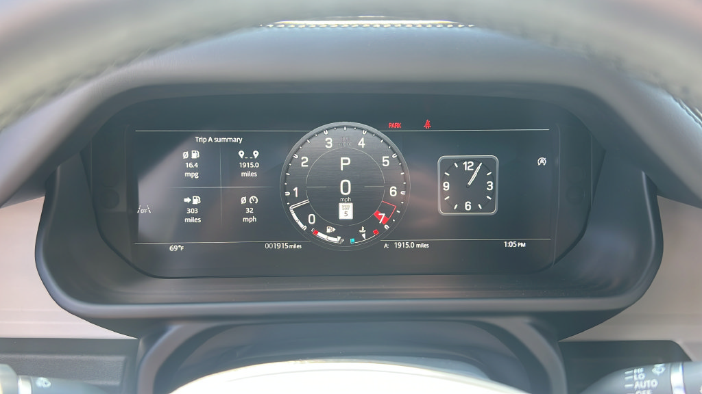 Used 2026 Land Rover Defender 110 X-Dynamic SE AWD/4WD image 28
