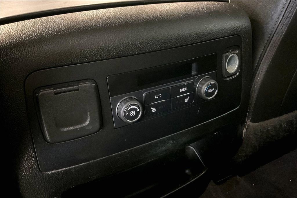 Used 2019 GMC Yukon XL Denali AWD/4WD image 12