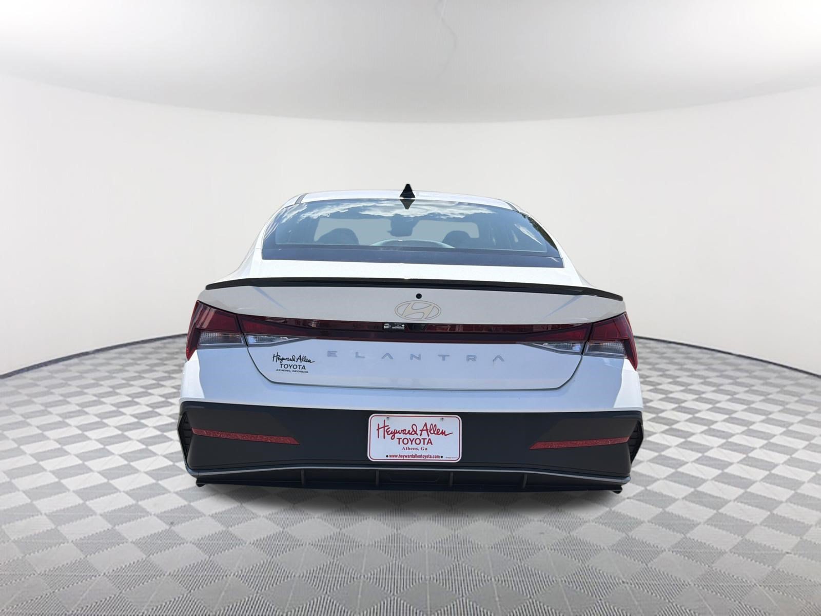 Used 2026 Hyundai Elantra Sport FWD image 14