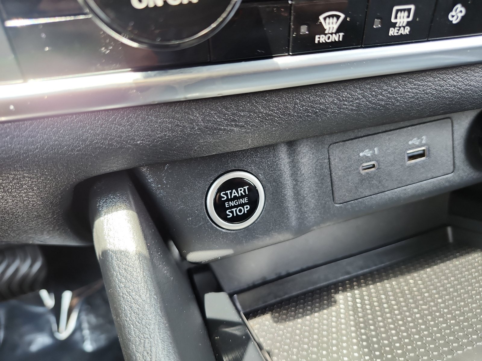 Used 2023 Nissan Rogue SV AWD/4WD image 18