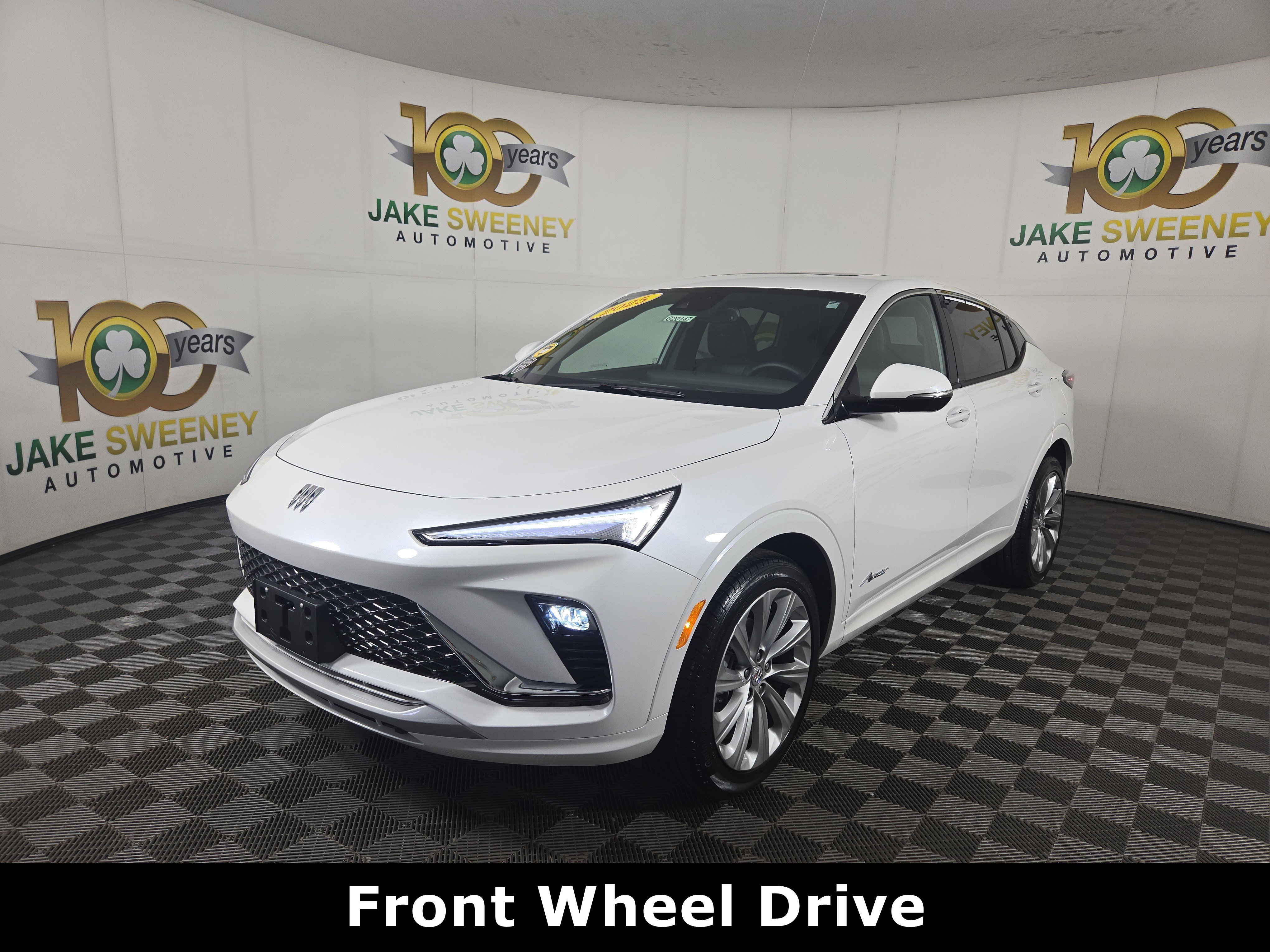 Certified 2025 Buick Envista Avenir image 3