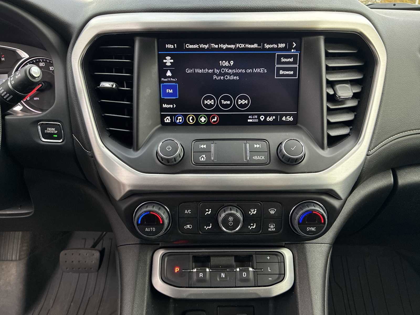 Certified 2023 GMC Acadia SLE w/ Driver Convenience Package image 13