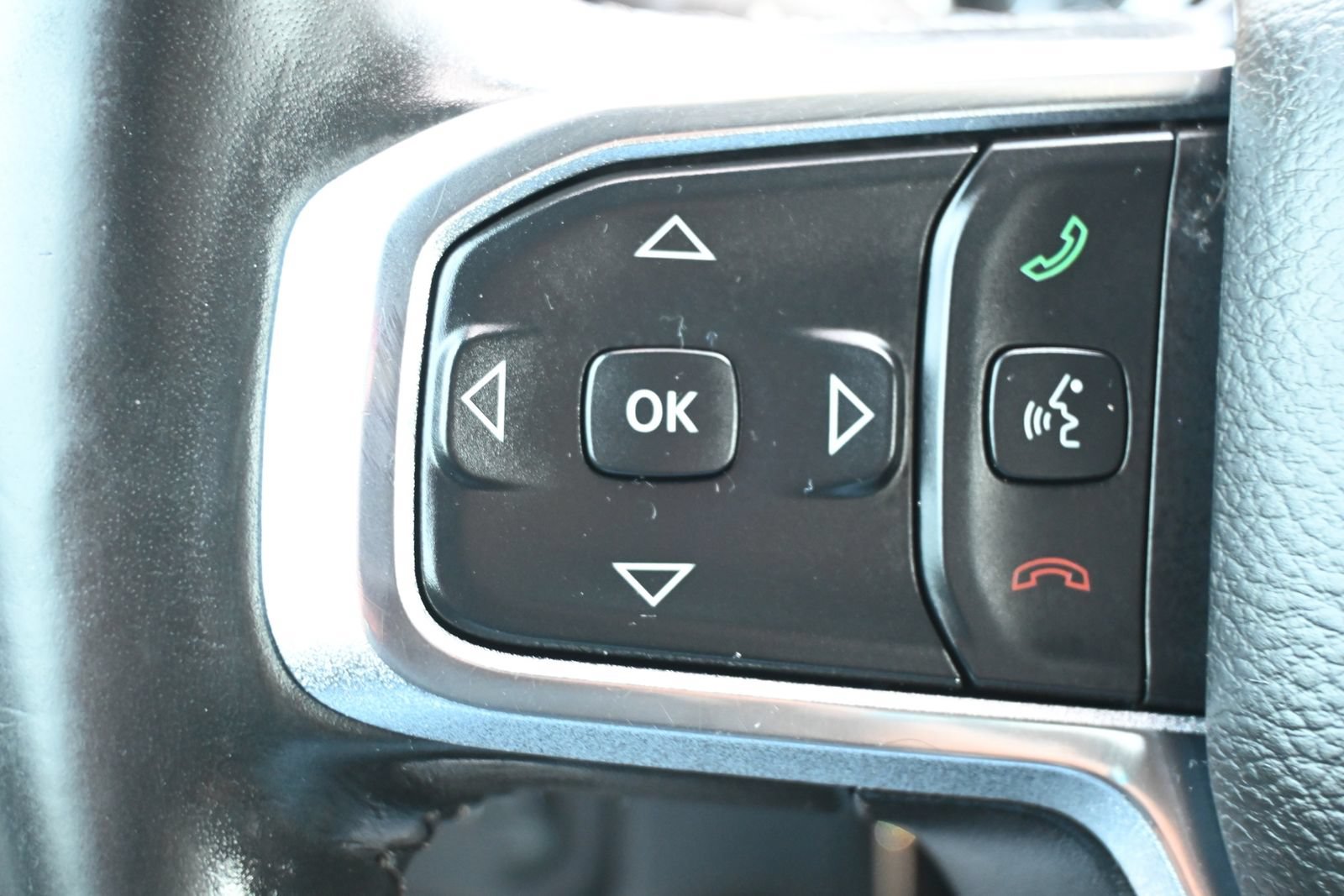 Used 2019 RAM 1500 Laramie RWD image 14