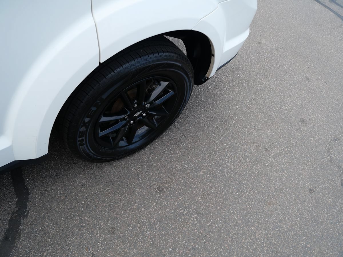 Used 2019 Dodge Journey SE w/ Connectivity Group FWD image 35