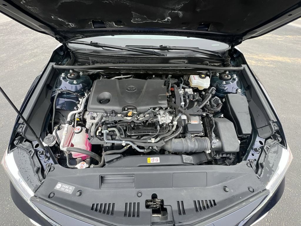 Used 2022 Toyota Camry XLE image 28