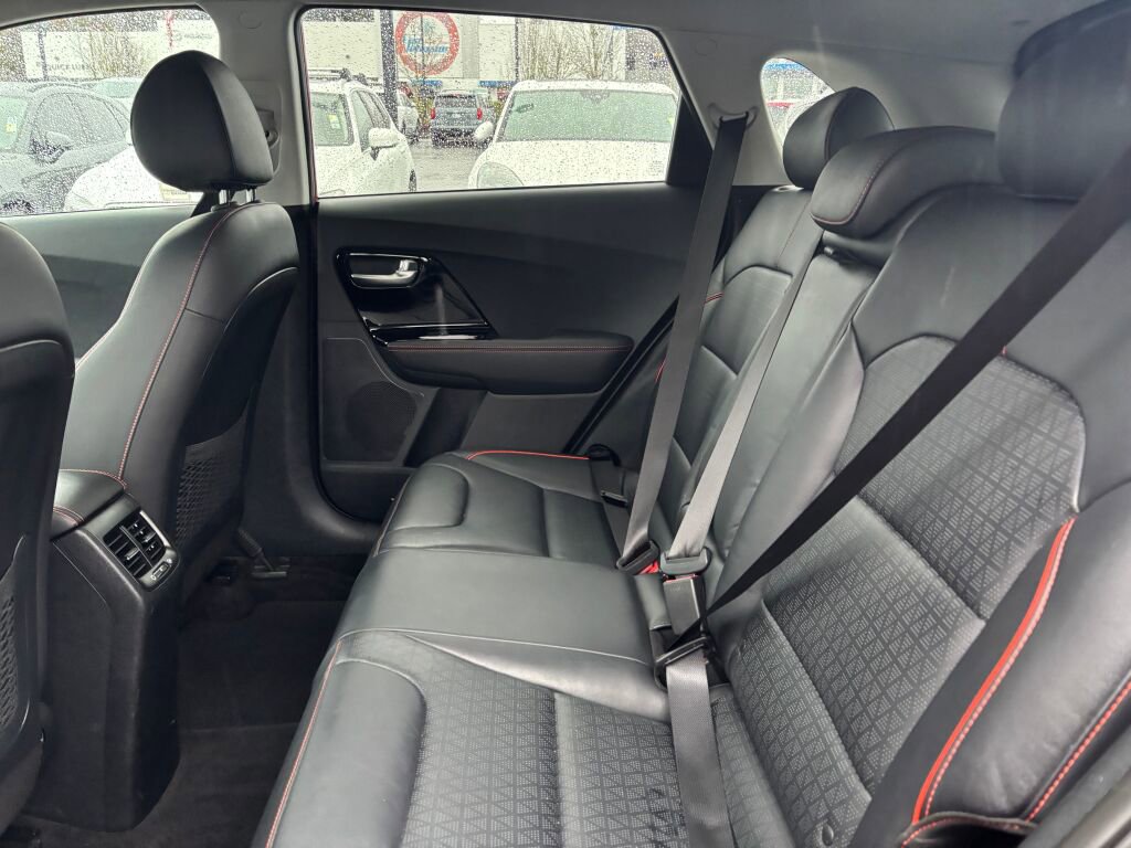 Certified 2021 Kia Niro Touring image 13