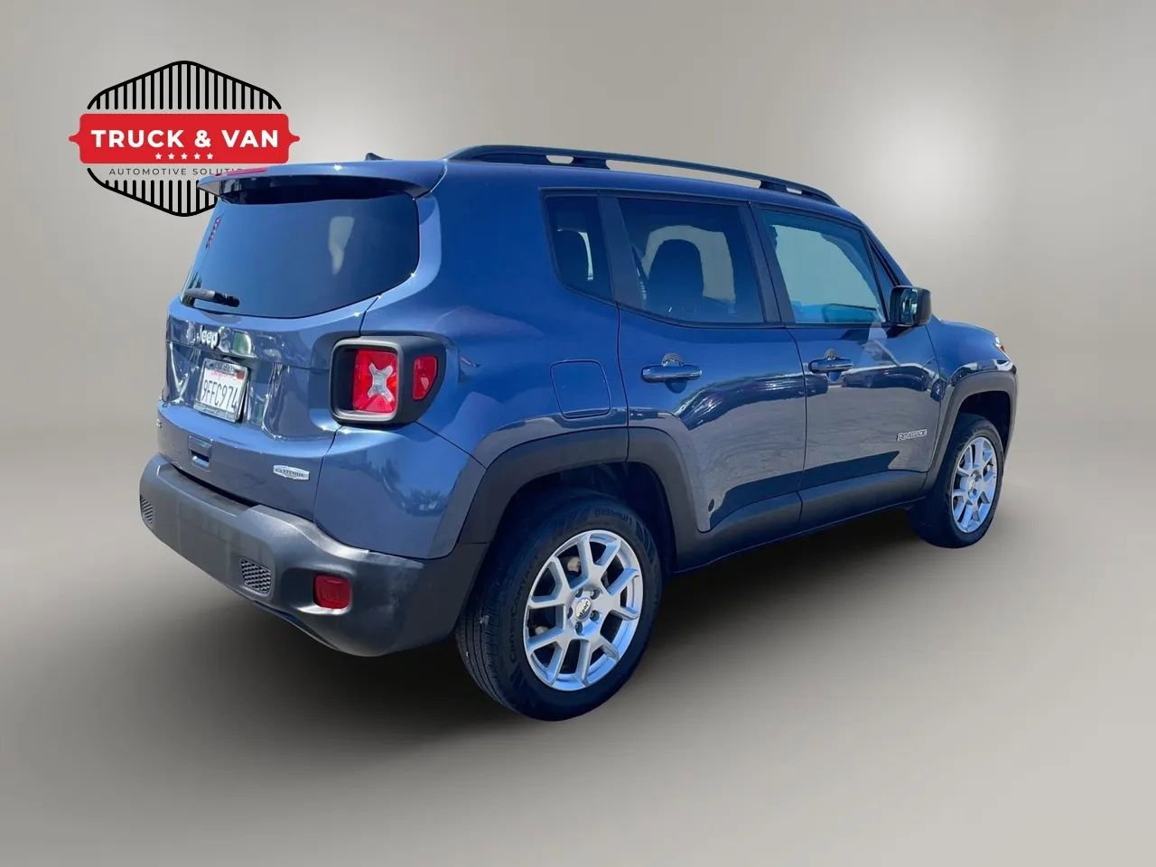 Used 2022 Jeep Renegade Latitude AWD/4WD image 6