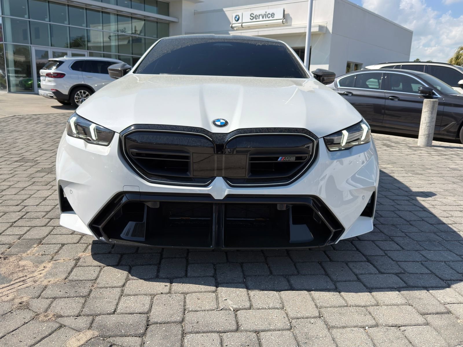 Used 2025 BMW M5 w/ Carbon Package image 6