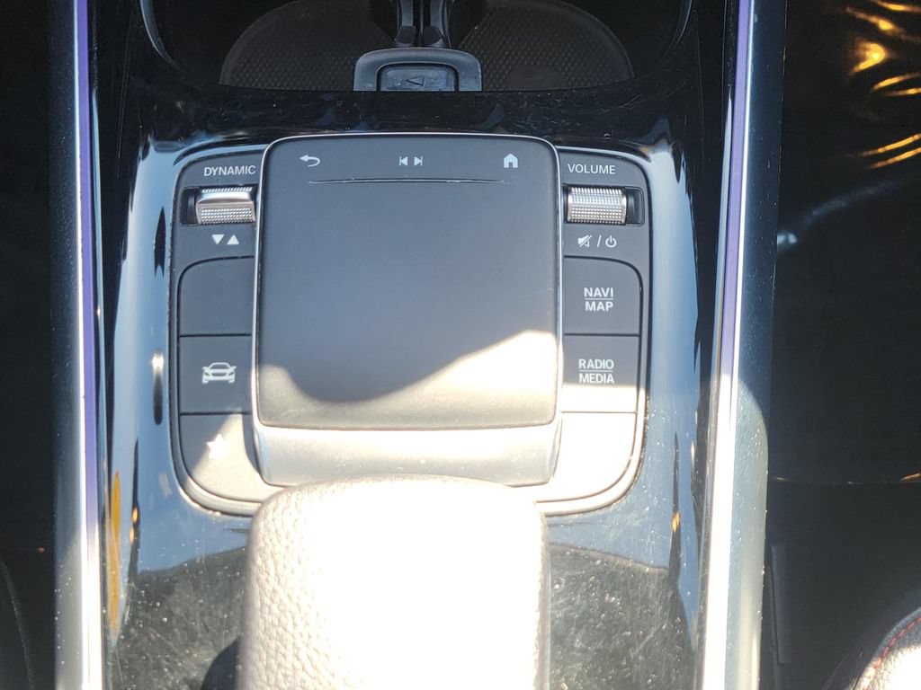 Used 2022 Mercedes-Benz GLA 250 4MATIC image 23
