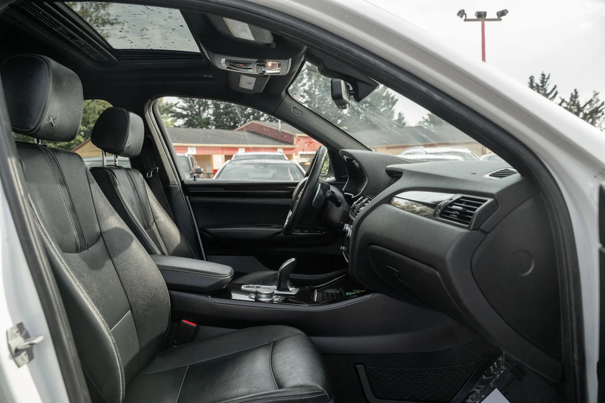 Used 2018 BMW X4 xDrive28i AWD/4WD image 13