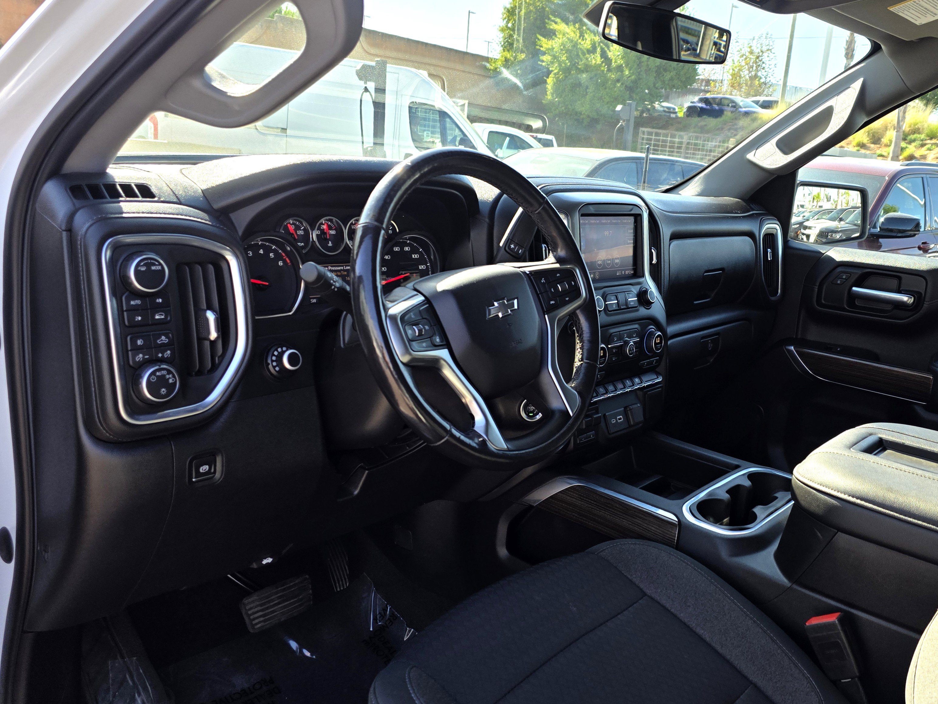 Used 2020 Chevrolet Silverado 1500 RST w/ All-Star Edition AWD/4WD image 10
