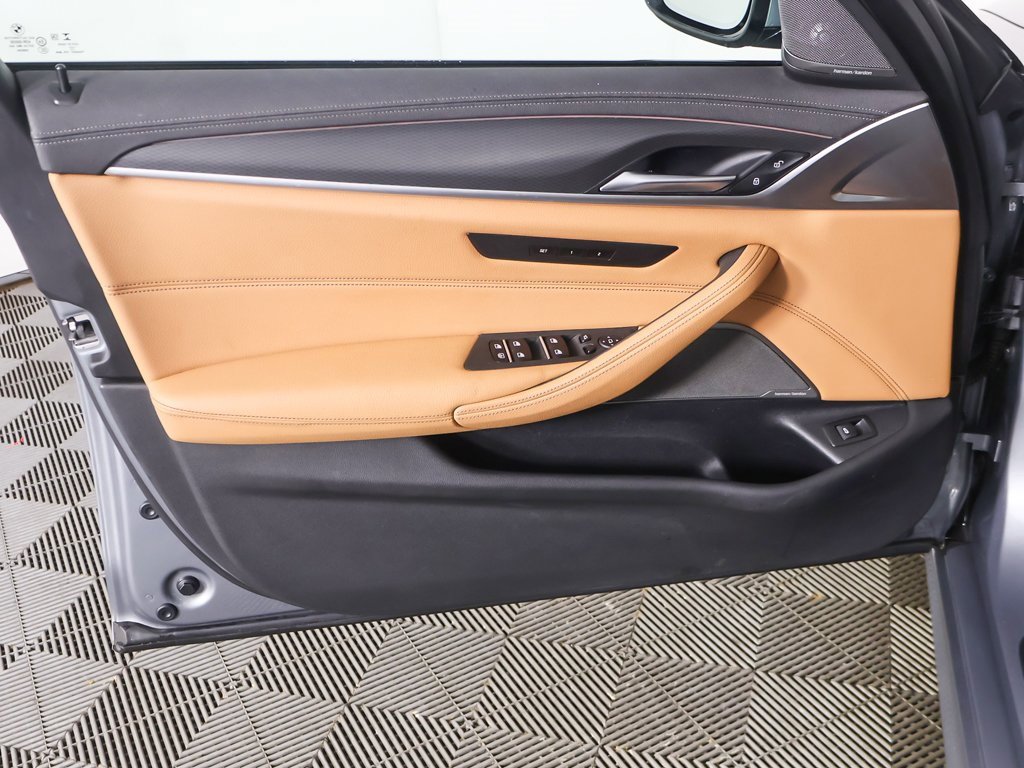 Used 2023 BMW M550i xDrive w/ Shadowloine Package image 24