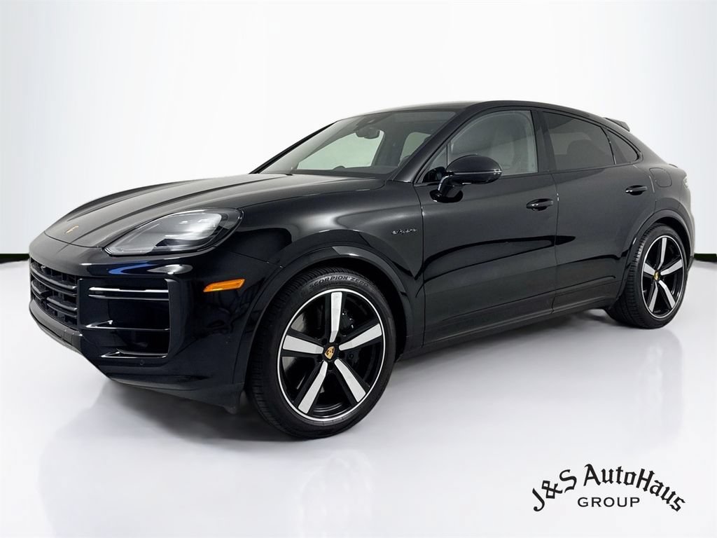 Used 2024 Porsche Cayenne Turbo w/ Premium Package Plus (PP1) AWD/4WD image 3