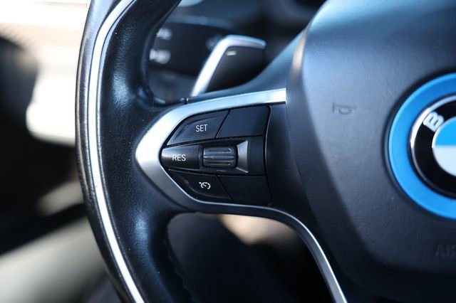 Used 2019 BMW i8 Coupe image 28