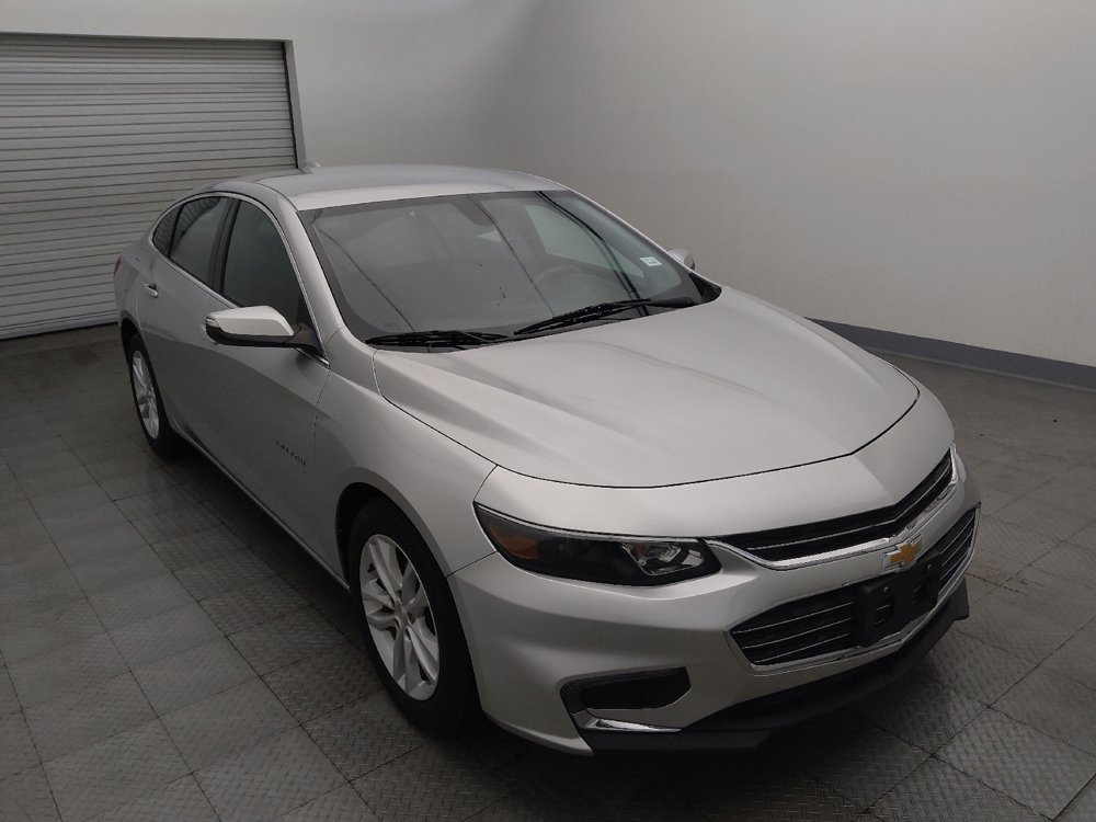 Used 2018 Chevrolet Malibu LT FWD image 13