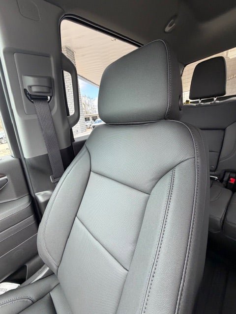 New 2026 GMC Sierra 2500 SLT w/ X31 Off-Road Package AWD/4WD image 16