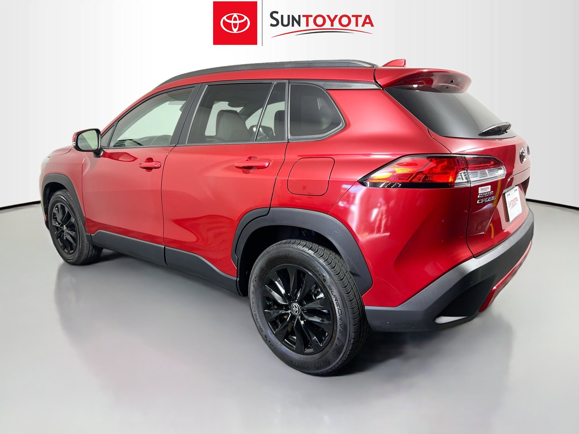 Used 2022 Toyota Corolla Cross LE image 6