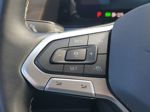 Used 2024 Volkswagen Atlas SE image 18