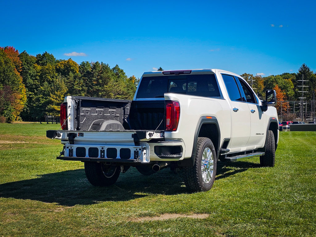 Used 2021 GMC Sierra 2500 Denali w/ Denali Ultimate Package AWD/4WD image 4