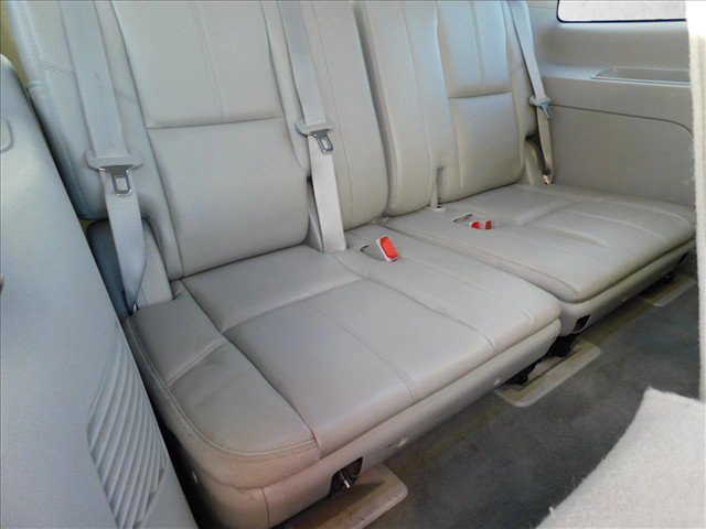 Used 2011 Chevrolet Tahoe LT w/ Luxury Package AWD/4WD image 26