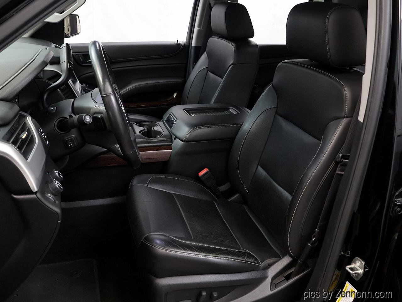 Used 2017 GMC Yukon SLT AWD/4WD image 10