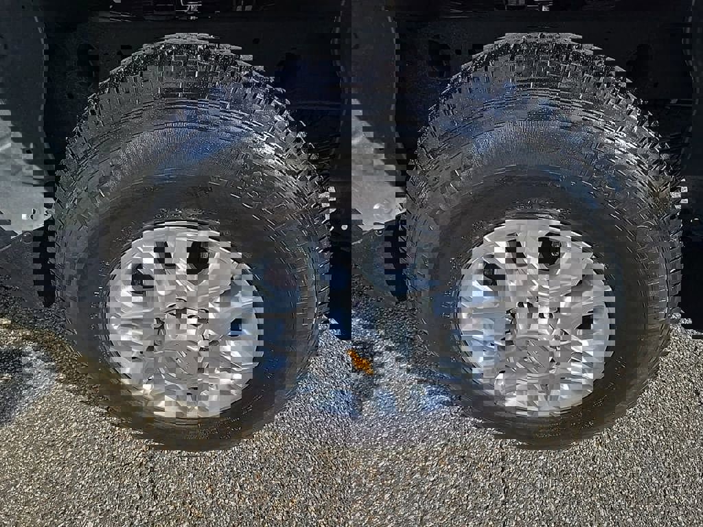 Used 2024 Chevrolet Silverado 2500 LT w/ Convenience Package image 71