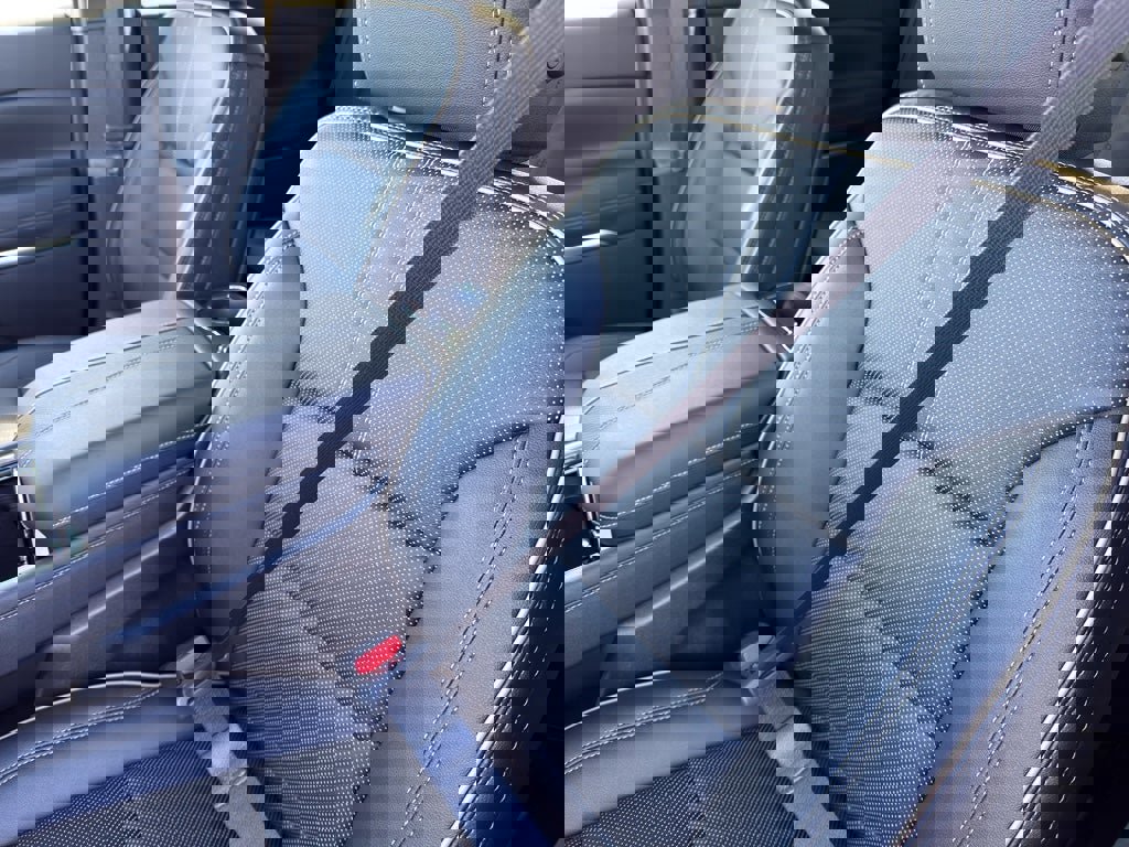 New 2026 Chevrolet Traverse High Country image 12