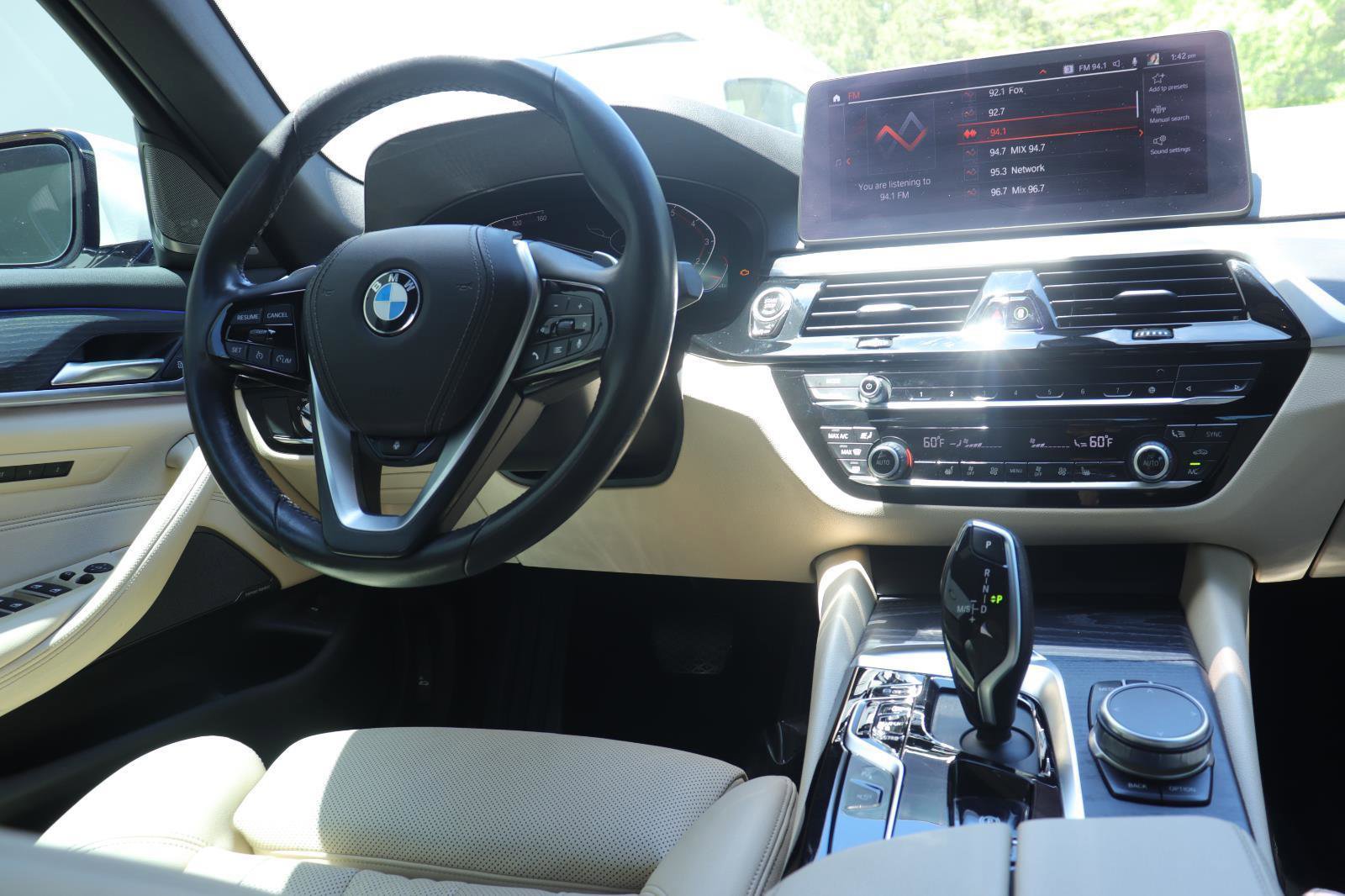 Used 2021 BMW 530i w/ Premium Package RWD image 25