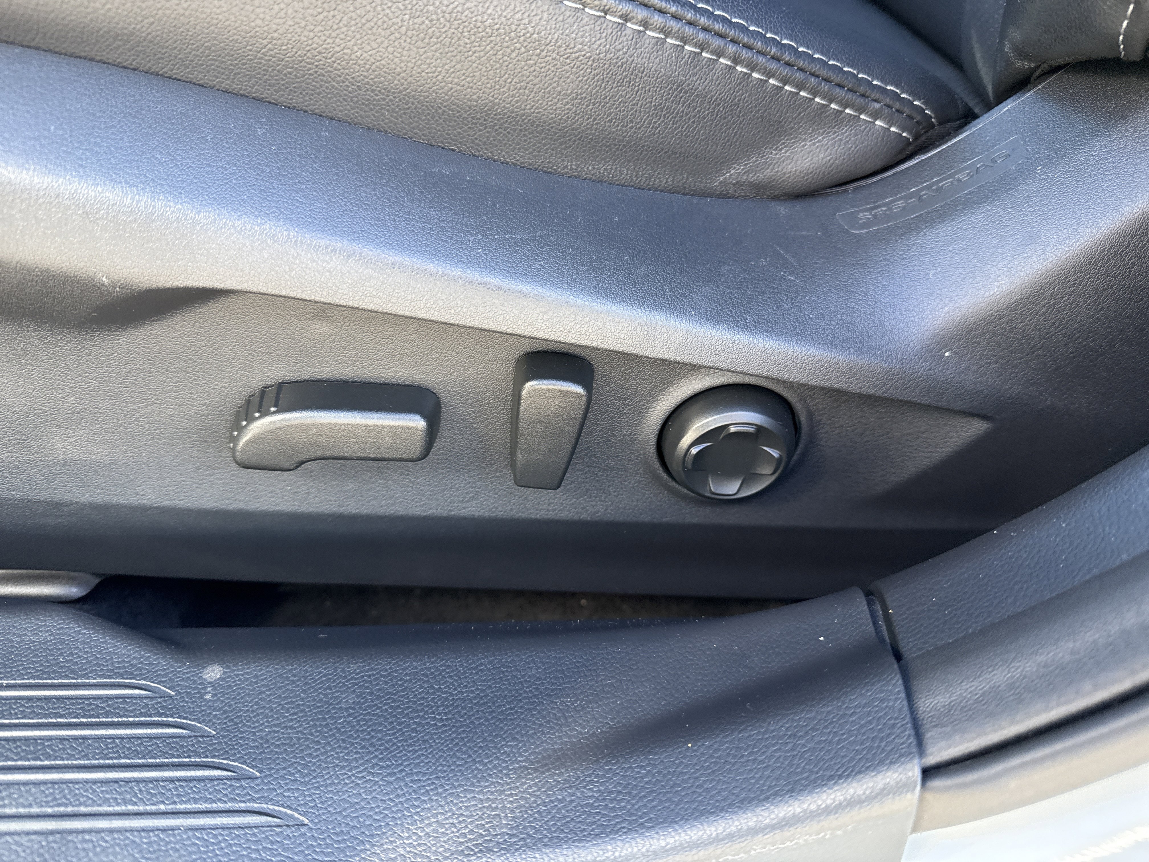 Used 2023 Subaru Outback Limited image 18