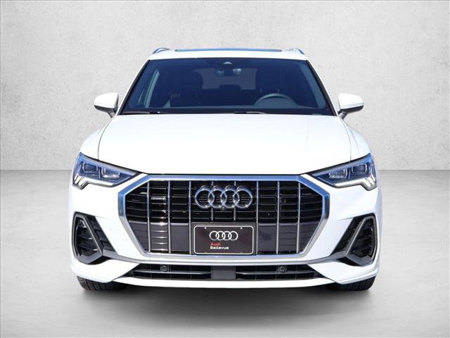 Used 2023 Audi Q3 2.0T Premium Plus w/ Premium Plus Package AWD/4WD image 2