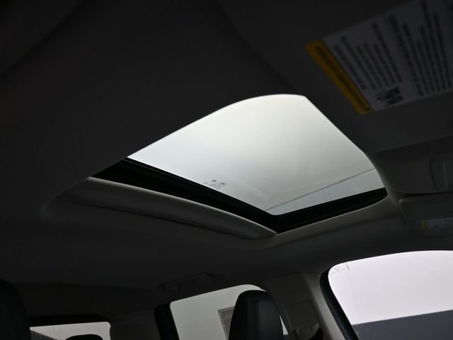 New 2025 Ford Maverick Lariat w/ Black Appearance Package image 9