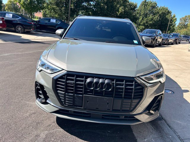 Used 2023 Audi Q3 2.0T Premium Plus w/ Premium Plus Package AWD/4WD image 2