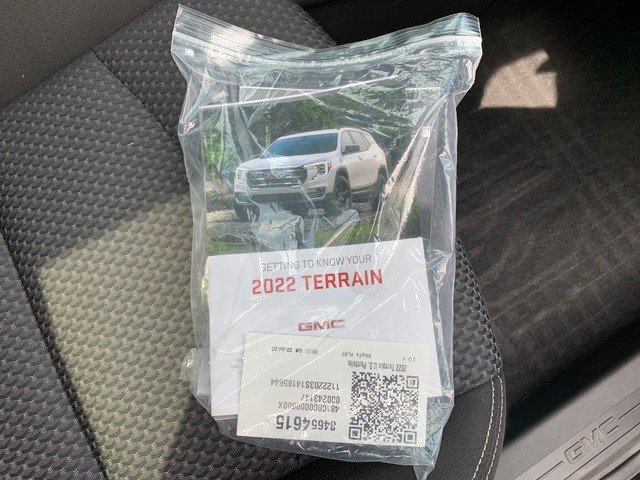 Certified 2022 GMC Terrain SLE w/ Driver Convenience Package AWD/4WD image 27