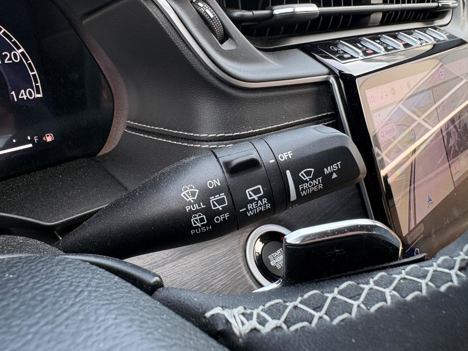 Used 2023 Jeep Grand Cherokee L Limited AWD/4WD image 36