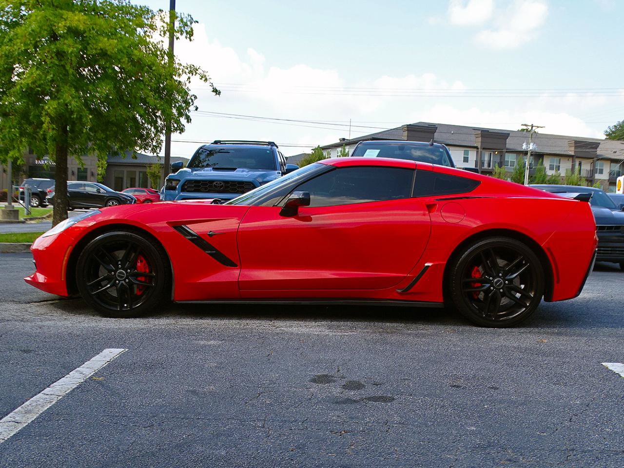 Used 2015 Chevrolet Corvette Stingray Coupe w/ Z51 3LT w/ 3LT Preferred Equipment Group RWD image 5