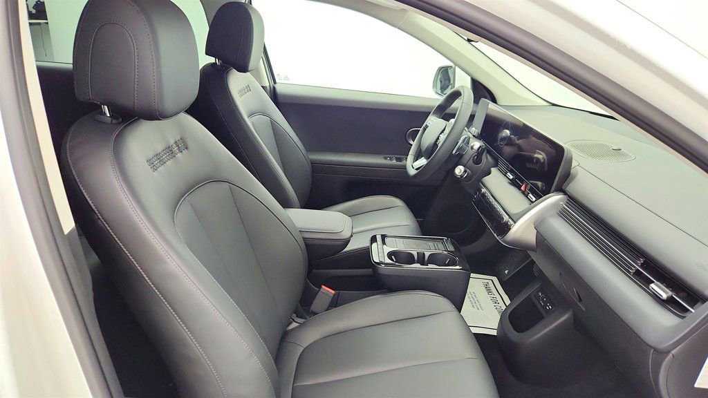 Used 2025 Hyundai Ioniq 5 SEL image 23