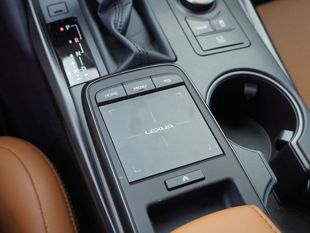Used 2025 Lexus IS 350 F Sport RWD image 28