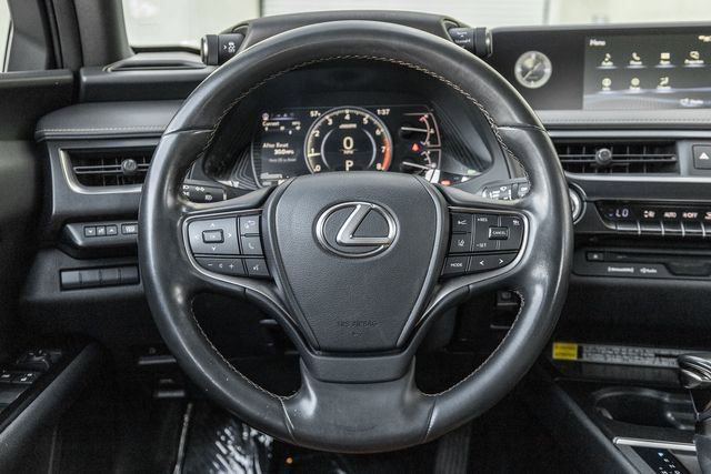Used 2022 Lexus UX 200 image 8