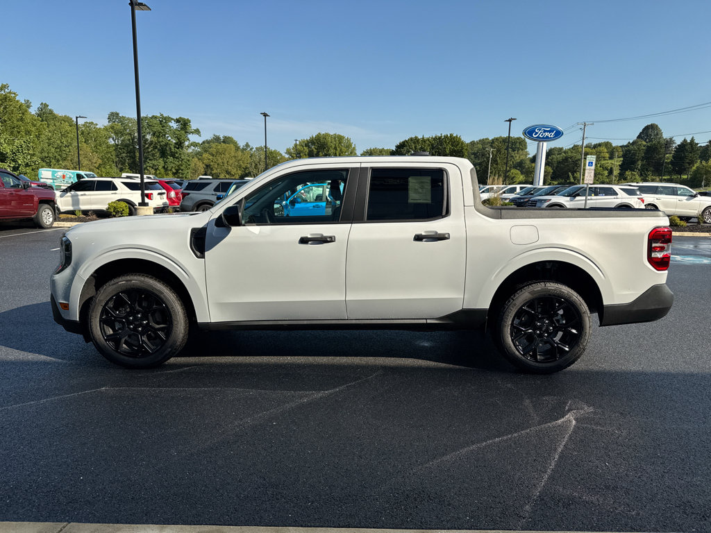 New 2026 Ford Maverick XLT w/ Equipment Group 301A AWD/4WD image 13
