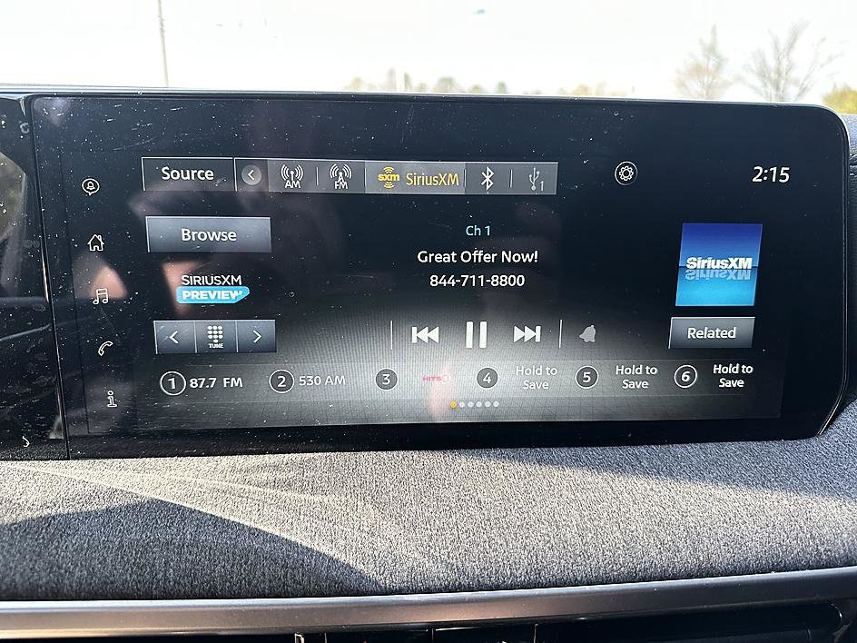 Certified 2025 Nissan Kicks SV image 15