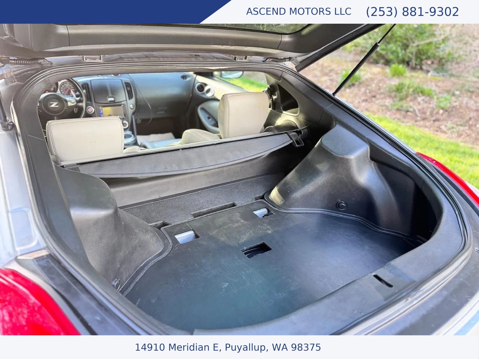 Used 2010 Nissan 370Z Touring RWD image 15