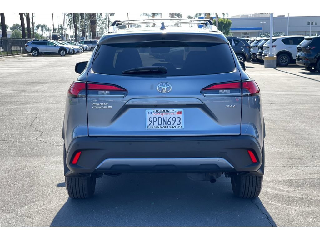 Used 2024 Toyota Corolla Cross XLE w/ Convenience Package FWD image 4