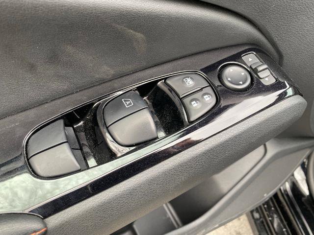 Used 2024 Nissan Altima 2.5 SR image 13