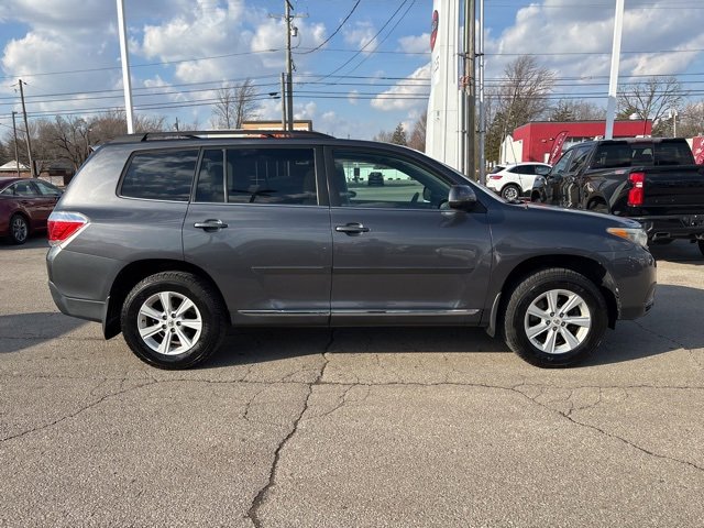 Used 2011 Toyota Highlander 2WD w/ Cold Weather Pkg image 3