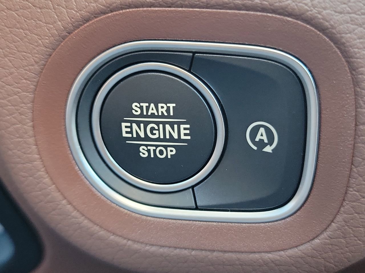 New 2026 Mercedes-Benz GLS 450 4MATIC image 31