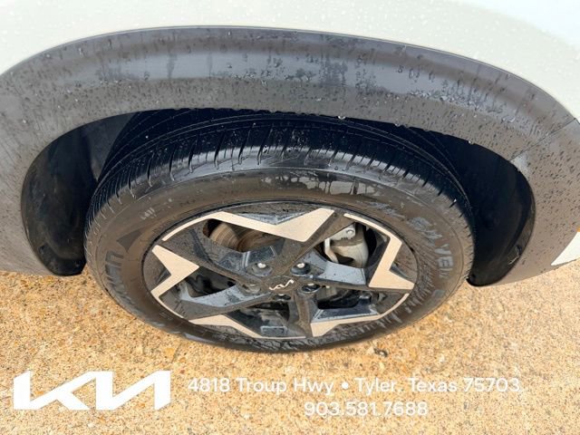 Certified 2024 Kia Seltos EX FWD image 14
