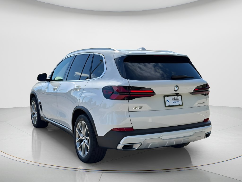 Used 2024 BMW X5 xDrive50e w/ Premium Package AWD/4WD image 7