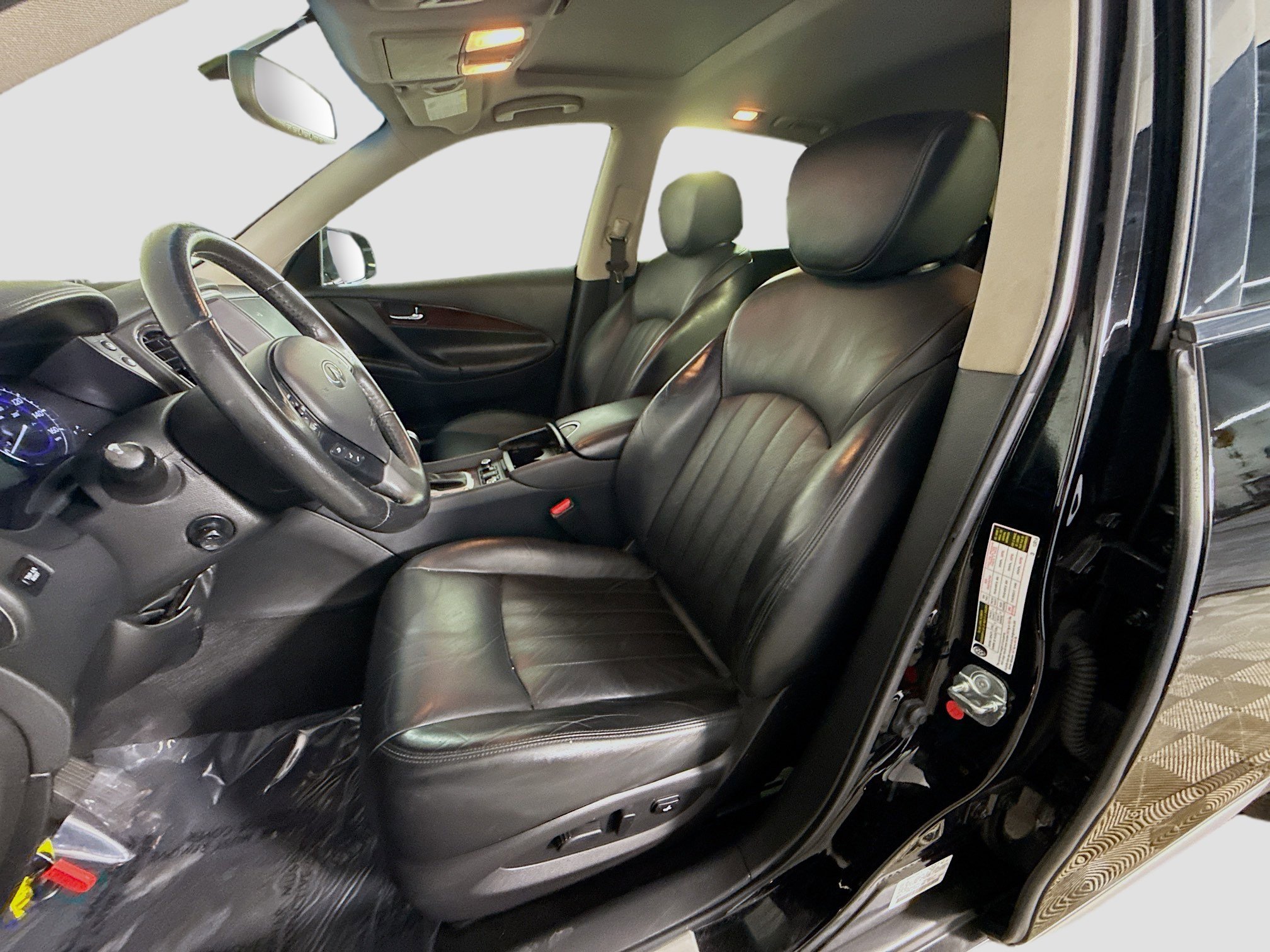 Used 2017 INFINITI QX50 2WD w/ Deluxe Touring Package image 22