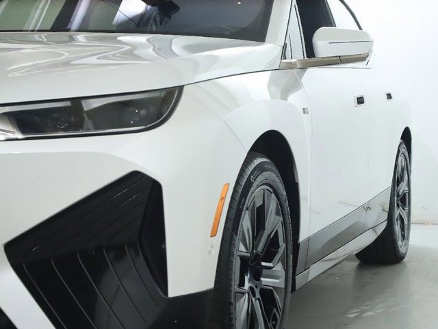Certified 2023 BMW iX M60 w/ Executive Package AWD/4WD image 5