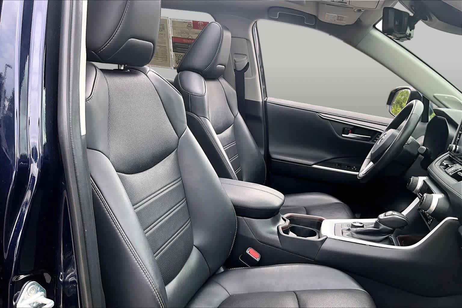 Used 2019 Toyota RAV4 Limited w/ Advanced Technology Package AWD/4WD image 9